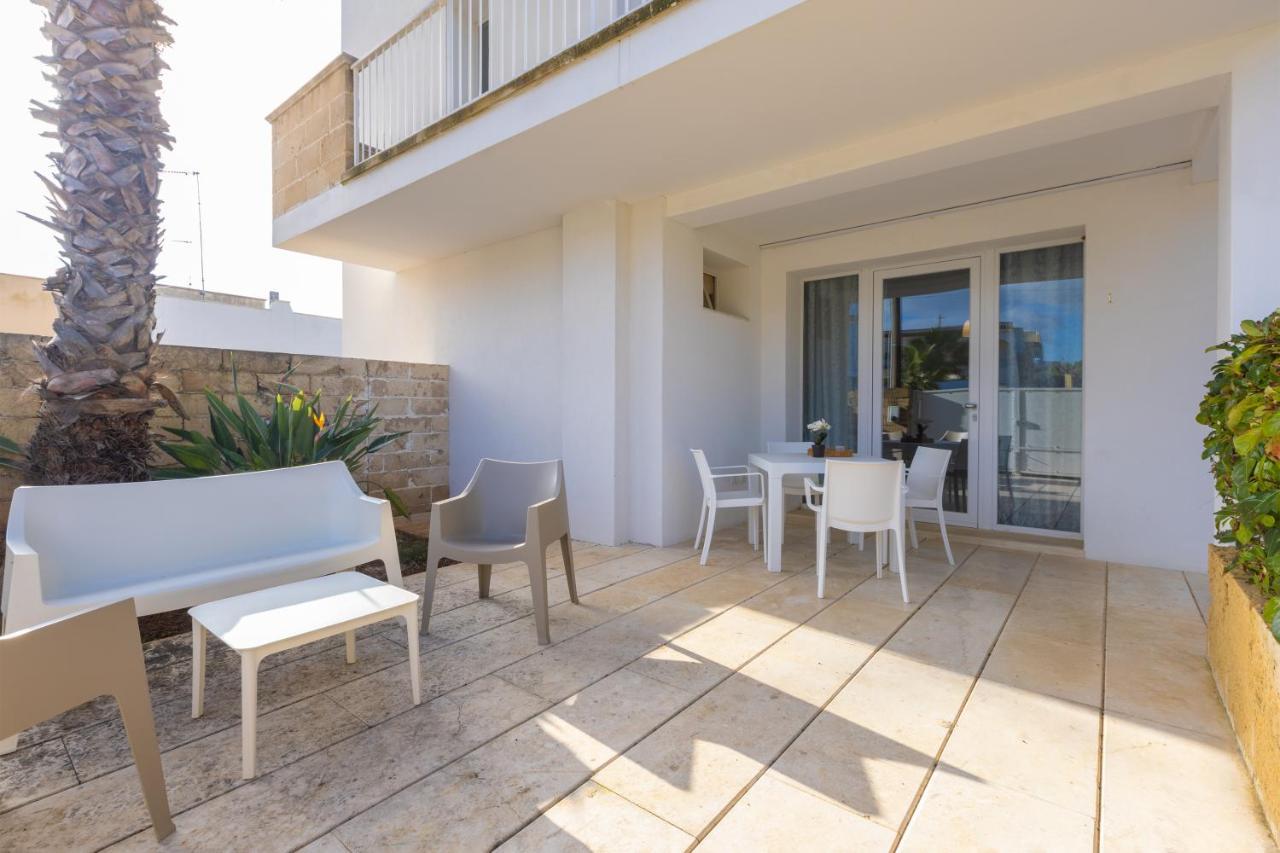 Aparthotel Residence Ludovica - Piscina Panoramica Vista Mare Santa Maria al Bagno Exterior photo